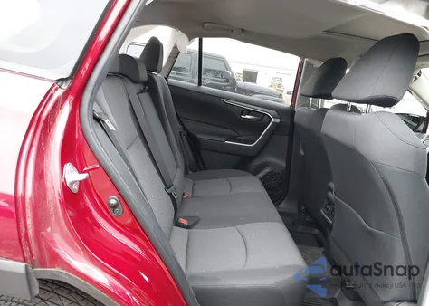 2021 Toyota Rav4 Xle из США, поврежденный, VIN JTMP1RFV4MD070361